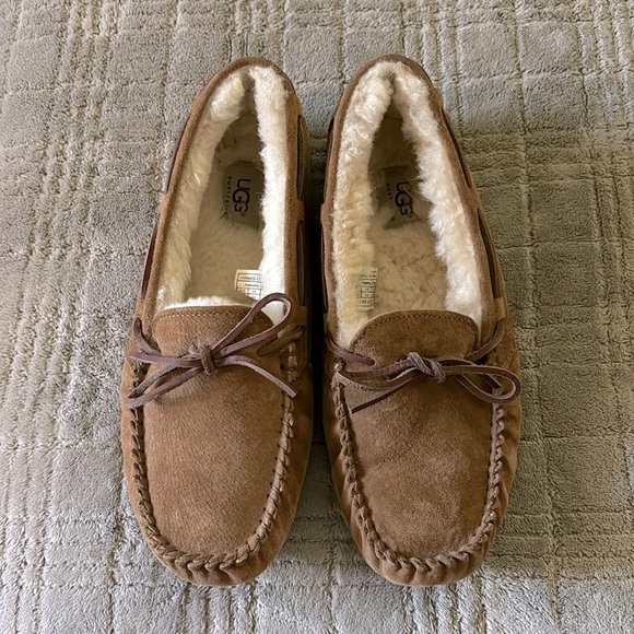 Ugg Moccasins - Picture 1 of 4
